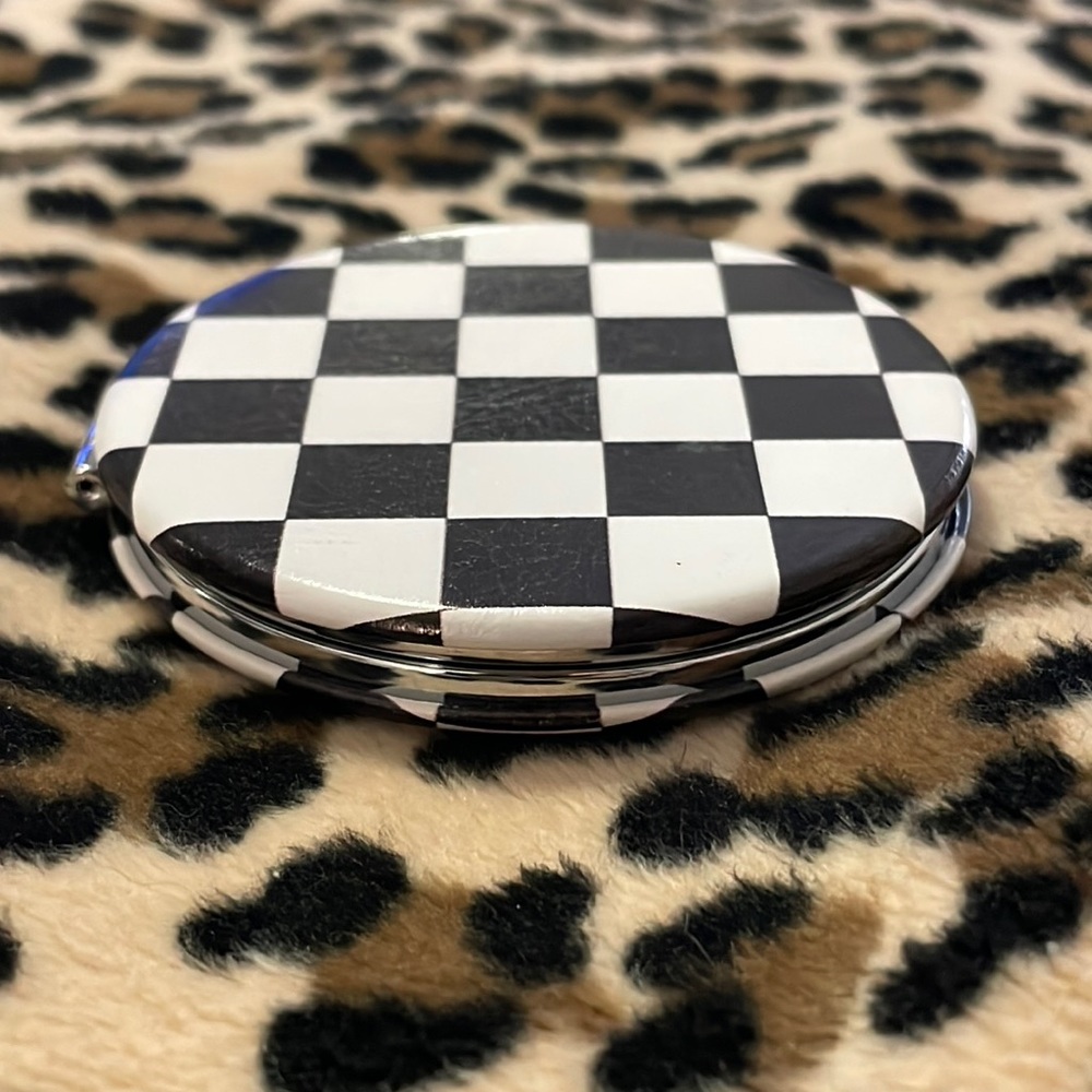 CHECKERED 🏁 Compact Pocket Mirror Purse Black White Checkerboard Vans Beauty - Picture 13 of 14